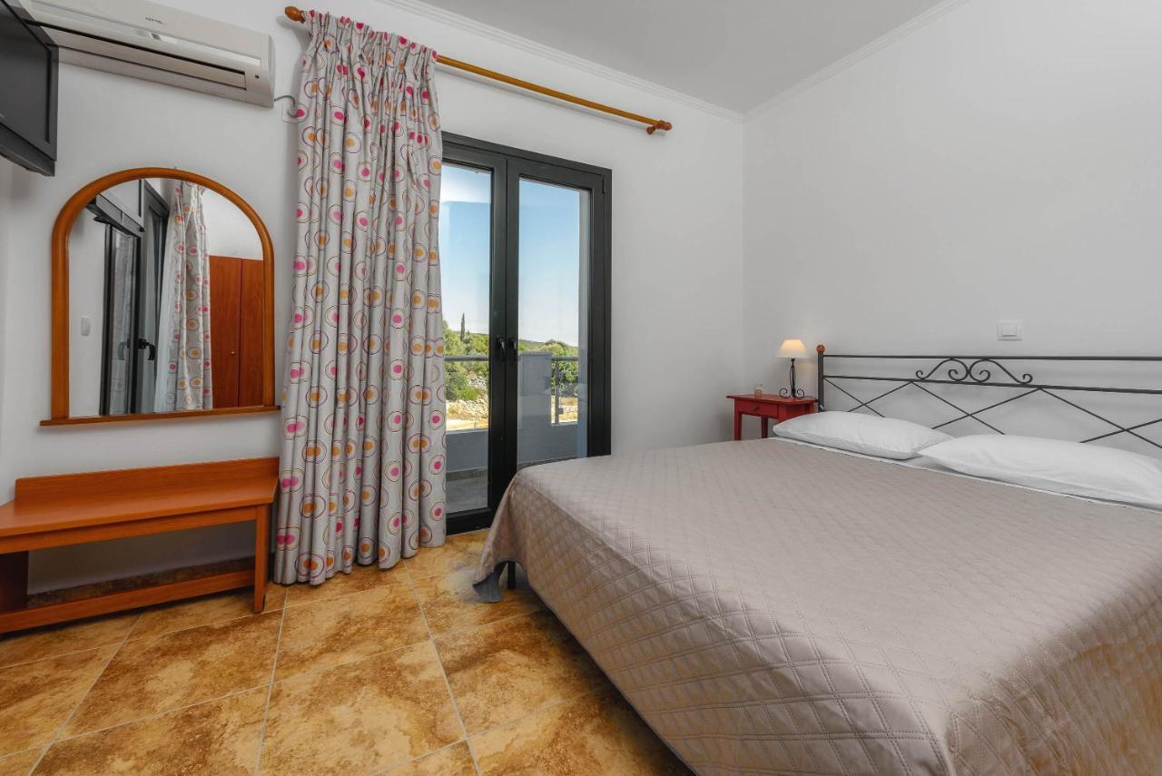Alonaki Apartments Agios Leon Екстер'єр фото