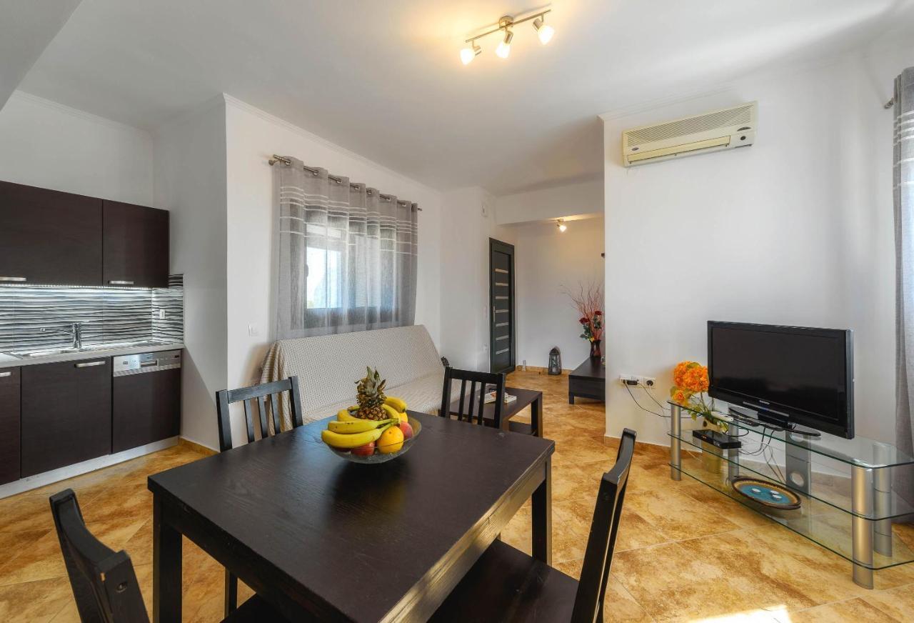 Alonaki Apartments Agios Leon Екстер'єр фото