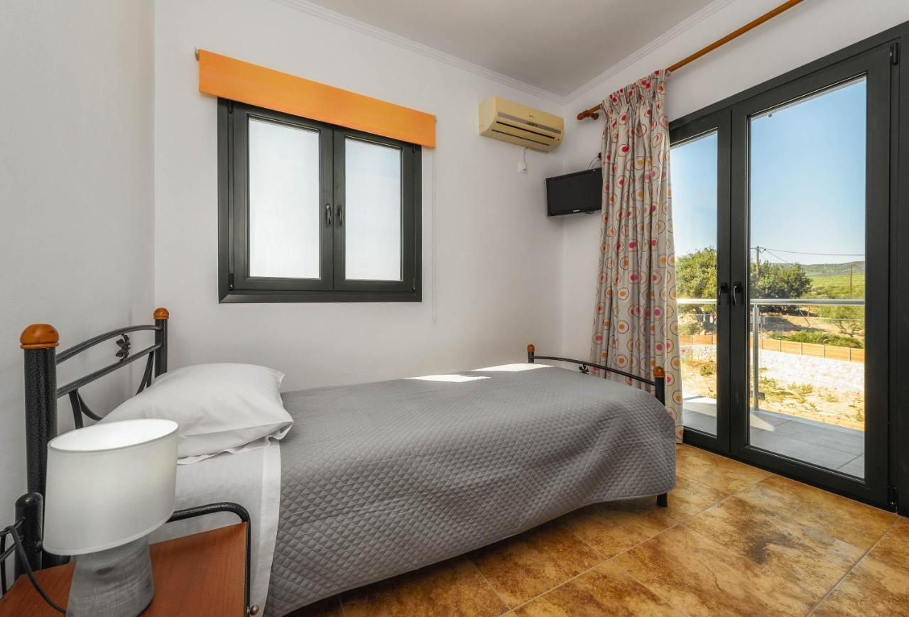 Alonaki Apartments Agios Leon Екстер'єр фото
